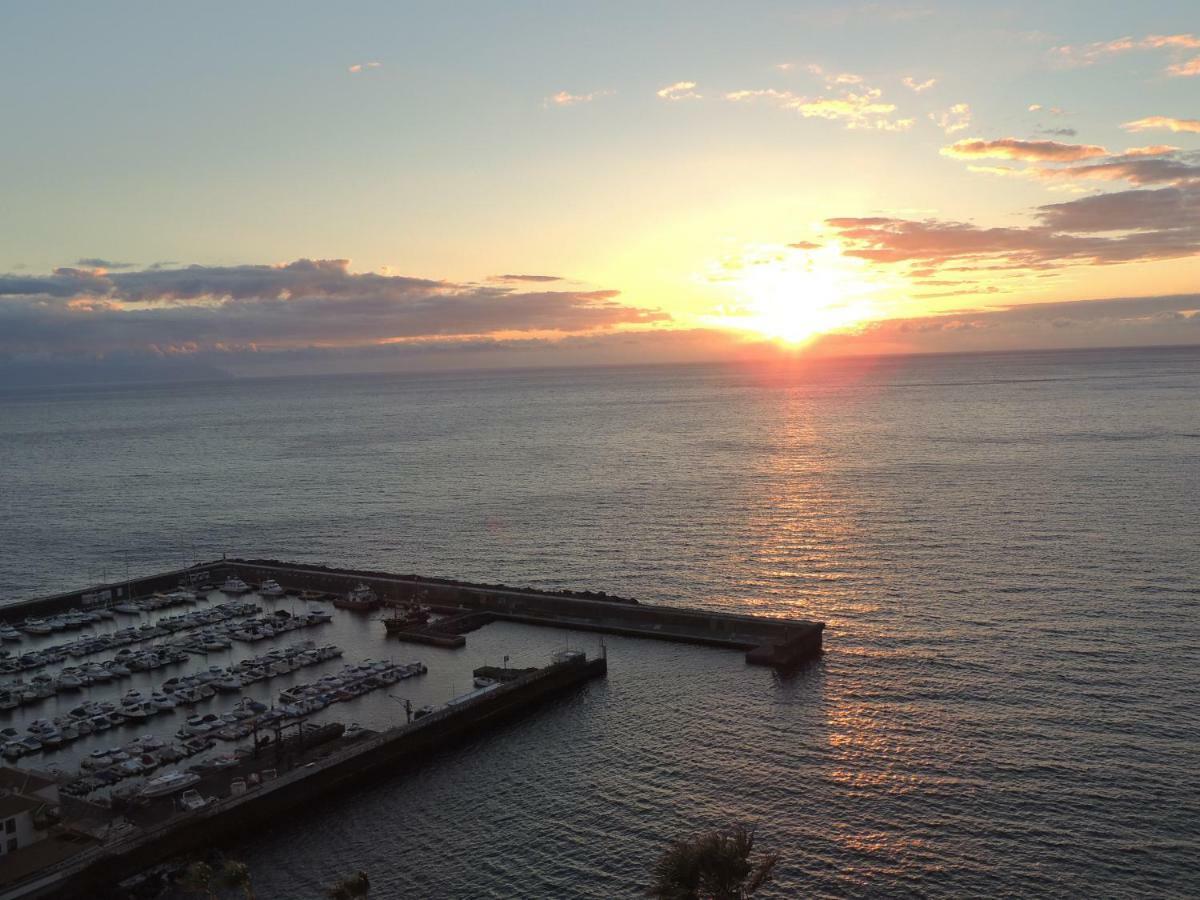 Magnificent Apt. With Sea View, Cliff & Marina Santiago del Teide Exteriör bild